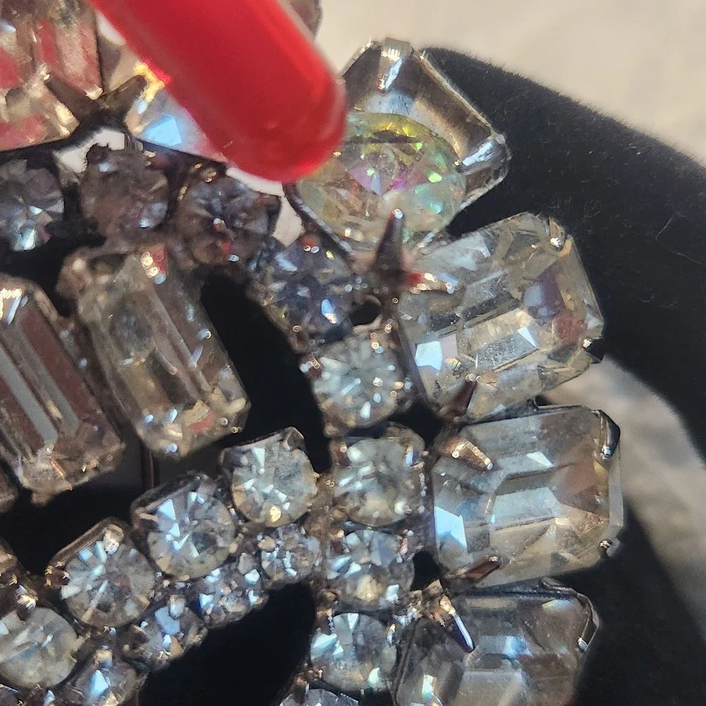Silver Tone Clear Rhinestone Baguette Teardrop Brooch Pin Aurora Borealis vtg‎